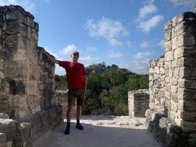 preview image - Embracing the Nomadic Lifestyle: A Journey into Culture, Work, and Adventure